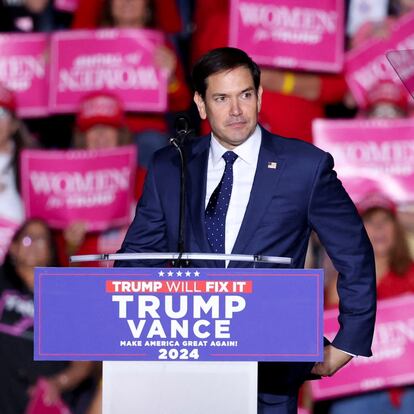 Senator Marco Rubio (R-FL) attends a campaign rally for Republican presidential nominee former U.S. President Donald Trump at Santander Arena in Reading, Pennsylvania, U.S., November 4, 2024. REUTERS/Andrew Kelly