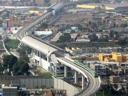 A capital peruana inaugura sua primeira linha de metrô (na foto). Lima já concedeu as duas seguintes a duas empresas espanholas, a FCC e a ACS.