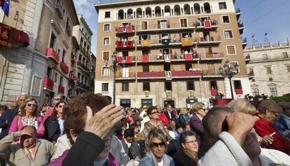 Edificio en la plaza de la Mare de D&eacute;u donde estaba anclado el anterior toldo. 