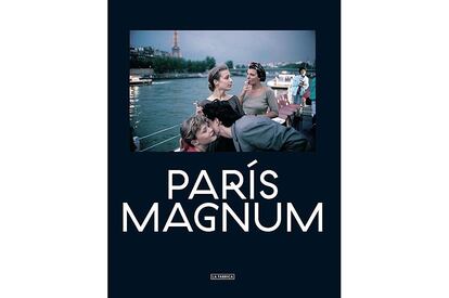 Portada del libro 'París Magnum' de la editorial La Fábrica, con una fotografía de David Alan Harvey titulada 'Jóvenes franceses en un barco por el Sena' tomada en 1988.