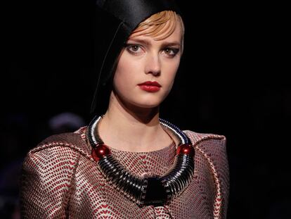 El juego geométrico de Armani