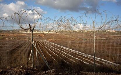 Imagen de la frontera entre Israel y Líbano desde la ciudad de Metula.