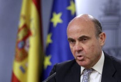 Spanish Economy Minister Luis de Guindos says there is still time to reach an agreement on Greece.