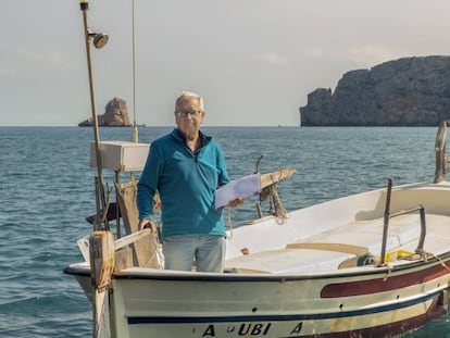 Josep Pascual a bordo de su barca, 'La pubilla'.