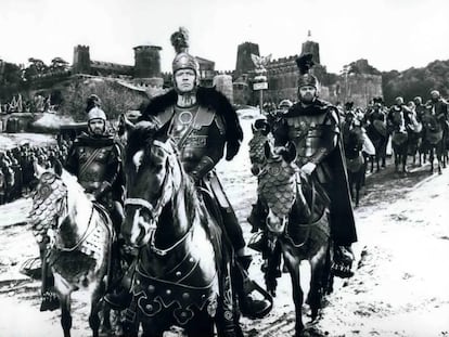 El general Livio (Stephen Boyd) al frente de las legiones romanas en una secuencia de la película ‘La caída del Imperio Romano’, de Anthony Mann, rodada en 1963 en los pinares de Valsaín.