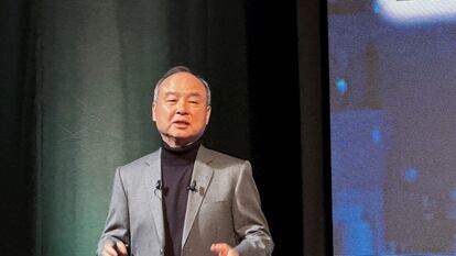 El CEO de Softbank, Masayoshi Son, durante una intervención en Tokio eb noviembre de 2023