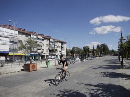 a Gran V&iacute;a de Majadahonda, con la plaza de Col&oacute;n al fondo. 