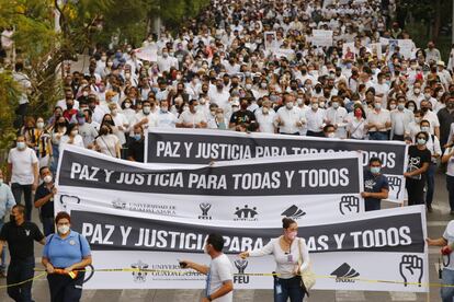 "Son vidas, no propaganda", se podía leer en las consignas de los estudiantes.