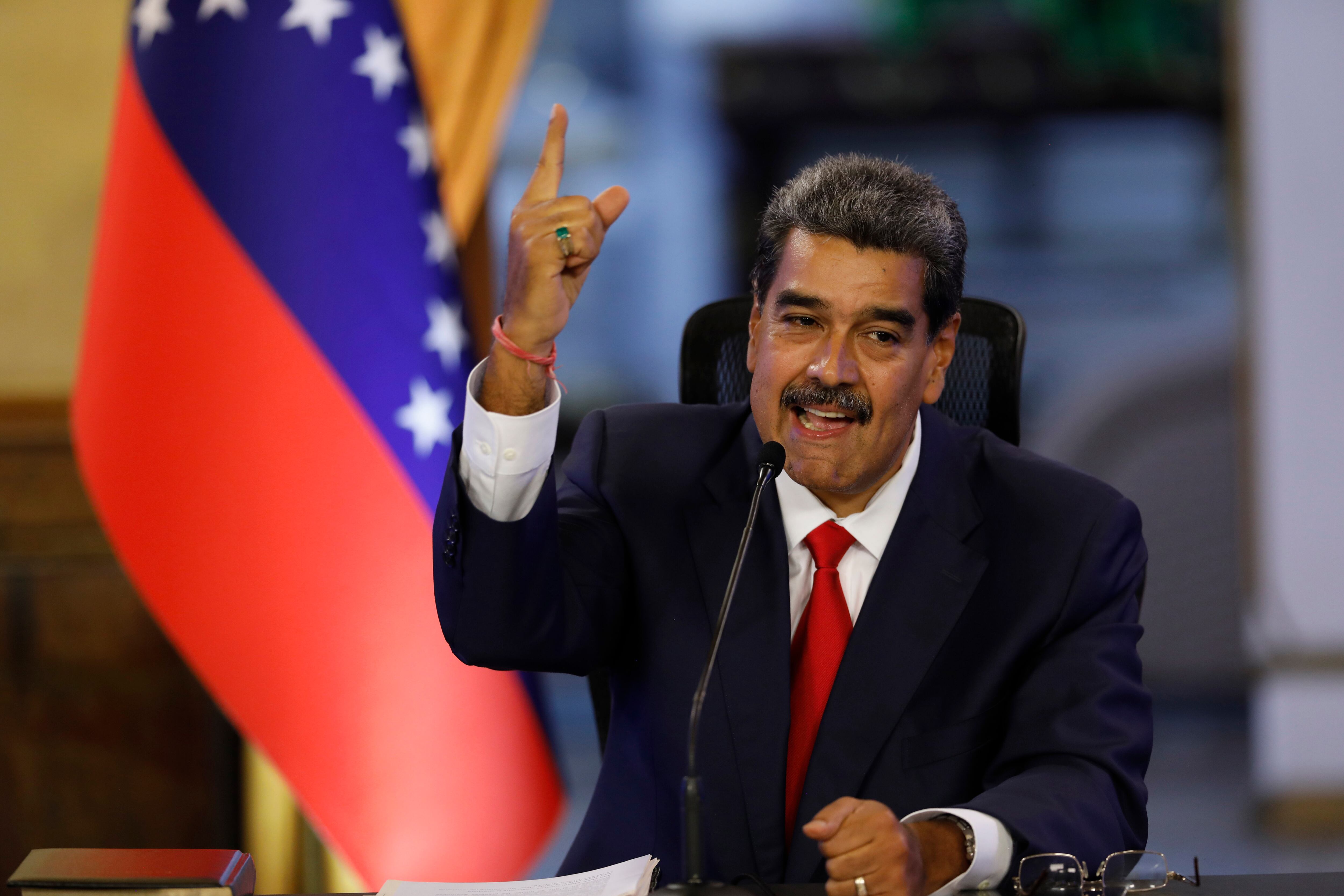 Lo único que hay que negociar en Venezuela es que Maduro entregue el poder 