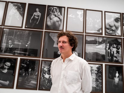 Benjamin Lindbergh, hijo del fotógrafo de moda Peter Lindbergh, en la exposición dedicada a su padre que se ha inaugurado en A Coruña.