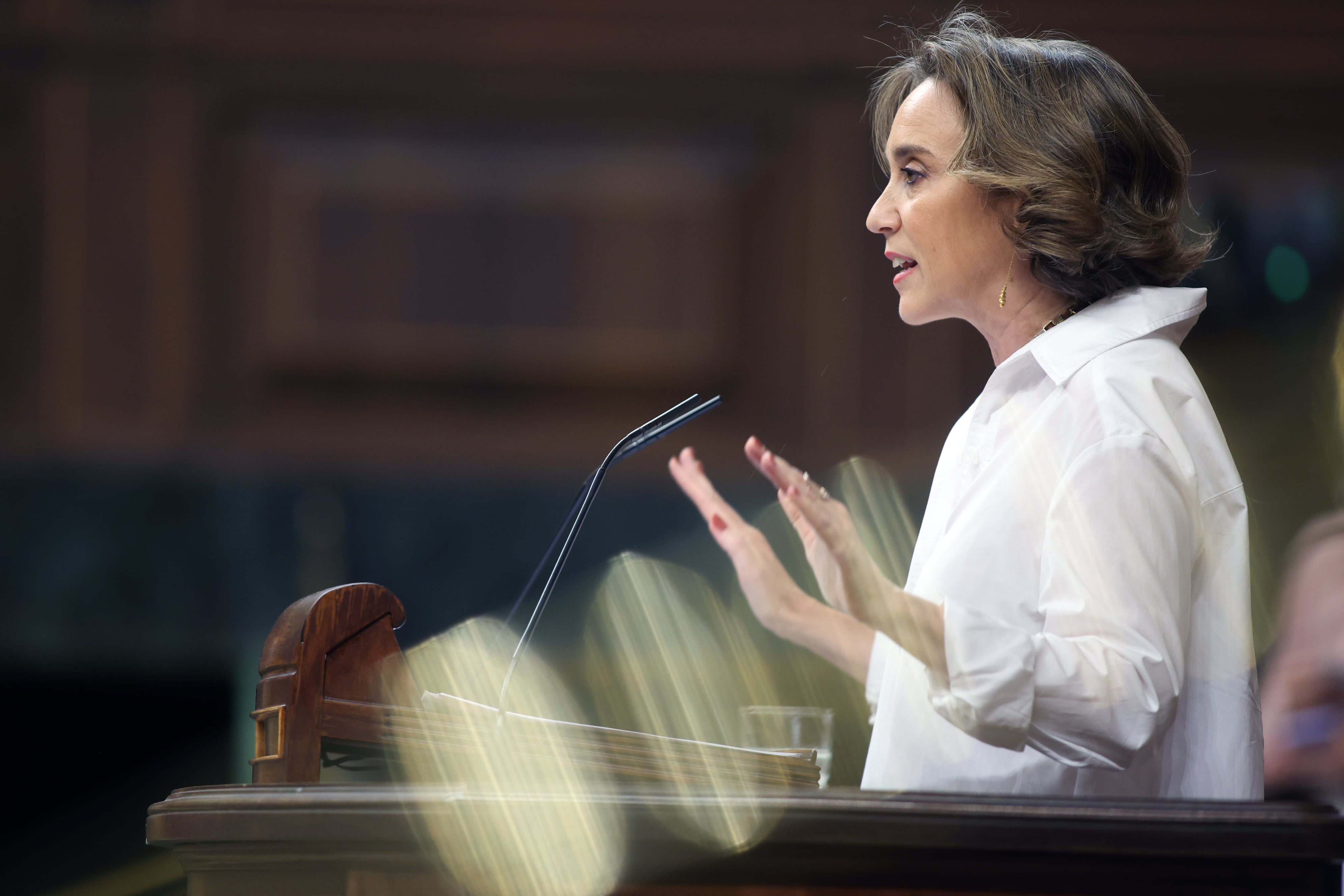 La diputada popular Cuca Gamarra, secretaria general del PP, en el pleno del Congreso.