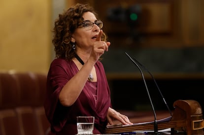 La ministra de Hacienda, María Jesús Montero, en el Congreso de los Diputados. EFE/ Juan Carlos Hidalgo
