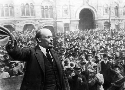 Vladimir Lenin (1879 - 1924), fent un discurs el 25 de maig del 1919.