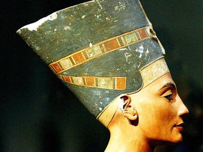 Busto de Nefertiti.