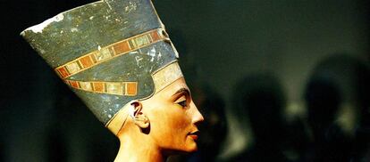 Busto de Nefertiti.