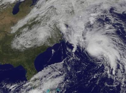 Imagen del huracán Kyle cerca de la costa este de EE UU