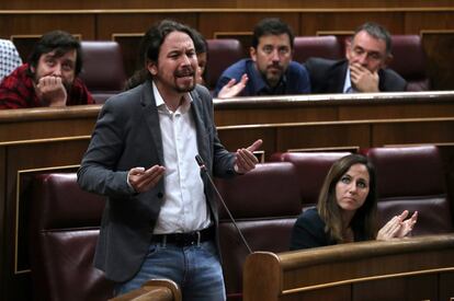 "Es preferible siempre una coalición que una repetición electoral", señaló Pablo Iglesias este miércoles durante su intervención y agregó: "Creo que se equivoca usted si escucha a sus asesores que le dicen que por un escaño más merece la pena ir a elecciones". Al respecto, el líder del PSOE insistió en que Unidas Podemos busque fórmulas distintas a la coalición.