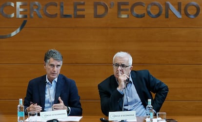 El presidente del Círculo de Economía, Jaume Guardiola, y el director general de la entidad, Miquel Nadal, este jueves en Barcelona.