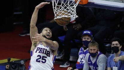 Ben Simmons, de los Sixers, durante un partido contra Atlanta Hawks en junio de 2021.