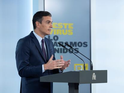 El presidente del Gobierno, Pedro Sánchez, en la rueda de prensa en Moncloa este viernes.