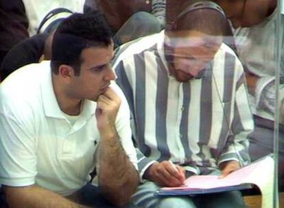 Los acusados Basel Ghalyon (izquierda) y El Egipcio, ayer durante la 49ª sesión del juicio del 11-M.