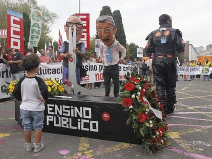 Manifestaci&oacute;n de profesores contra los recortes en educaci&oacute;n, el pasado 27 de septiembre en Santiago.