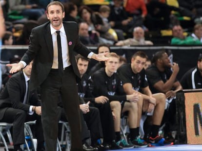  El entrenador del Bilbao Basket Sito Alonso.