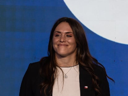 Renuncia Natalia Duco, la ministra del Deporte de Kast, tras una denuncia por el mal uso de un auto fiscal