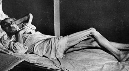 Una víctima de las hambrunas padecidas en Ucrania en los años treinta, en una imagen usada por la propaganda alemana en 1941 y 1942.