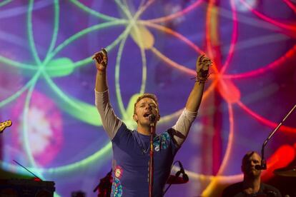 El cantante de Coldplay, Chris Martin, en el concierto de Barcelona.
