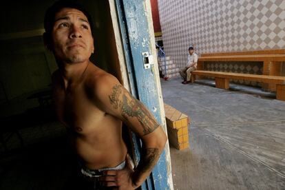 En una fotografía de archivo, un adicto a la heroína en recuperación en Tijuana (México).