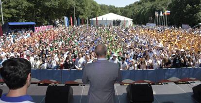 El presidente ruso, Vlad&iacute;mir Putin, ayer en el Foro de Juventudes Mashuk, en Pyatigorsk, en la regi&oacute;n de Stavropol (Rusia).