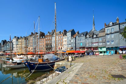 El pintoresco puerto de la ciudad francesa de Honfleur.