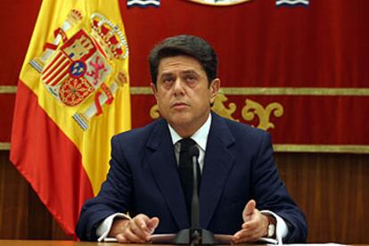 Federico Trillo, ayer, durante su comparencia en la sede del Ministerio de Defensa en Madrid.