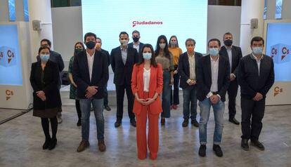 Inés Arrimadas, amb el nou comitè nacional de Ciutadans.