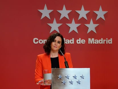 Isabel Díaz Ayuso, durante una rueda de prensa este lunes.