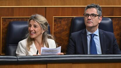 El ministro de la Presidencia, Justicia y Relaciones con las Cortes, Félix Bolaños, y la vicepresidenta segunda y ministra de Trabajo y Economía Social, Yolanda Díaz.