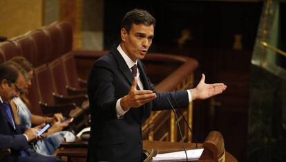 Pedro Sánchez durante una intervención en el pleno del Congreso de los Diputados. 
 
 