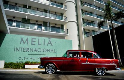 Entrada del hotel Meliá Internacional en Varadero, Cuba, en octubre de 2020.