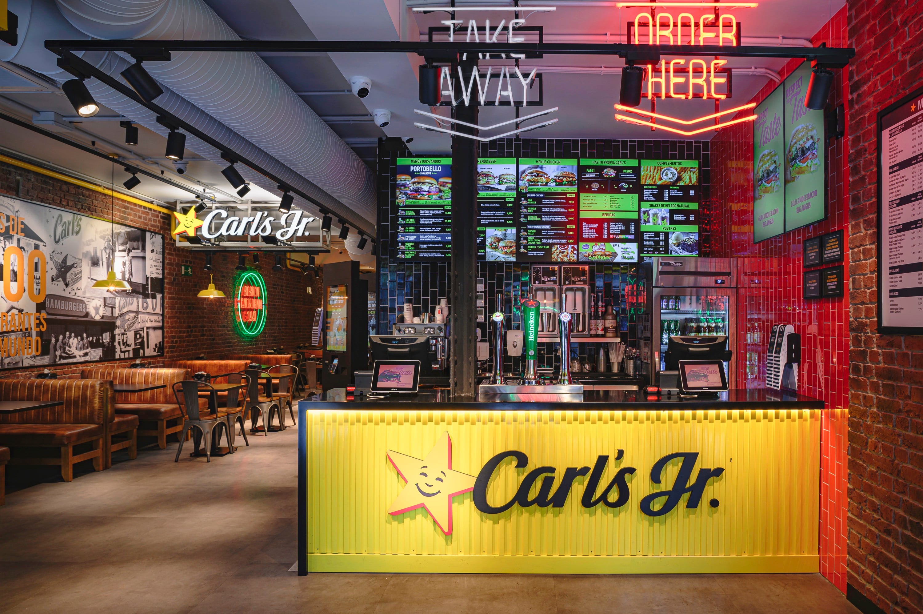 Un restaurante de Carl's Jr, en una foto de archivo.