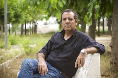 Javier Ayza, enfermo de hepatitis C, está a la espera del tratamiento.