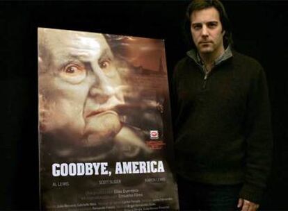 El brasileño Sergio Oksman  ha presentado el documental <i>Goodbye, America</i>, producido por Elías Querejeta y protagonizado por el actor que encarnaba al abuelo en la Familia Monster.