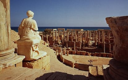 Vistas al Mediterr&aacute;neo desde la antigua ciudad de Leptis Magna, en Libia.