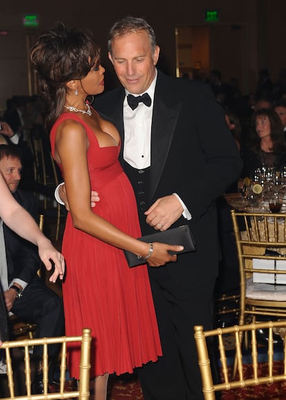 Kevin Costner y Whitney Houston en un evento en el año 2008.