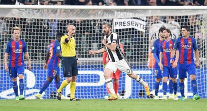 Chiellini celebra su gol ante el Bar&ccedil;a.