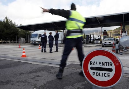 Controle fronteiriço entre a França e a Itália em 2011.