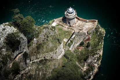 Faro del Caballo en Santoña Cantabria