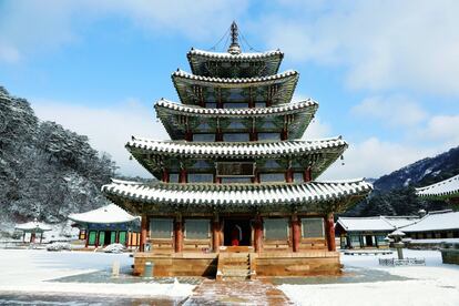 Templo Beopjusa, monasterio budista de las montañas de Corea.