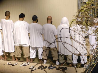 Detenidos en Guant&aacute;namo, en 2009.