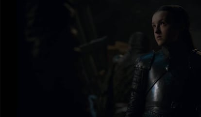 <p>Momento: Lady Mormont dejándole claro a Jorah por qué va a luchar en la batalla de Invernalia y que le es indiferente lo que él quiera.</p><p>¿Por qué? Porque refuerza la independencia y la autonomía de Lady Mormont, que está al frente de su propio batallón y, como en tantos otros momentos, rompe con el estereotipo de debilidad, miedo o protección que habitualmente hay sobre las mujeres en las historias de guerra. Lady Mormont acaba sacrificándose para matar al gigante que está arrasando con todo lo que se encuentra una vez consiguen entrar en el patio del castillo.